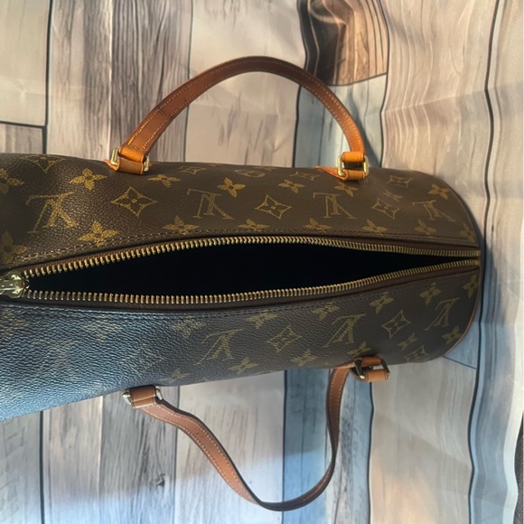 Louis Vuitton Papillon Bag đź’Ą Vintage and in Excellent Conditionđź’Ą Authentic - Picture 12 of 15